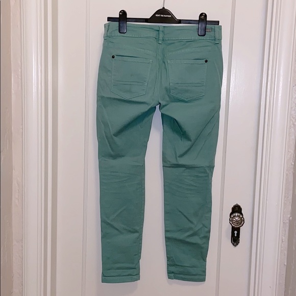 Light green jeans - Picture 3 of 4